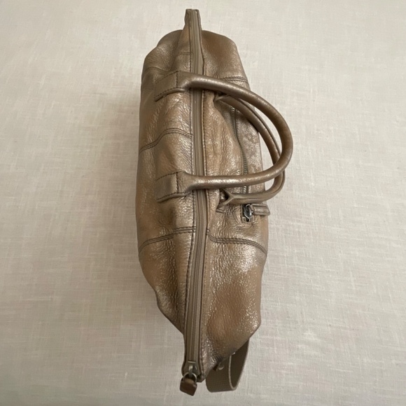 •Ecco Beige Genuine Pebble Leather Silver Metallic Weekender Tote Travel Bag - Picture 13 of 16